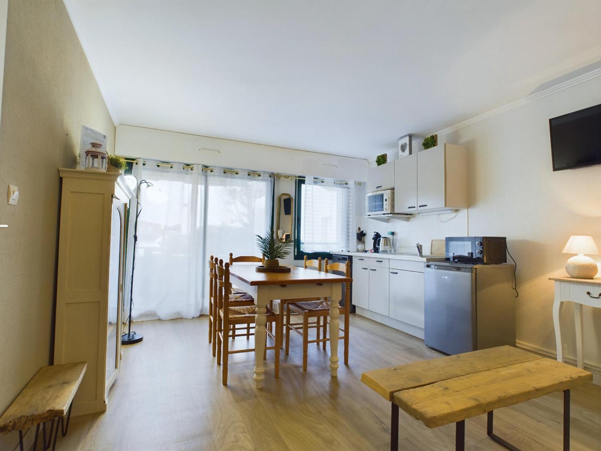 לה פוליגן Charmant Appartement Lumineux Pour 4 Au Pouliguen מראה חיצוני תמונה