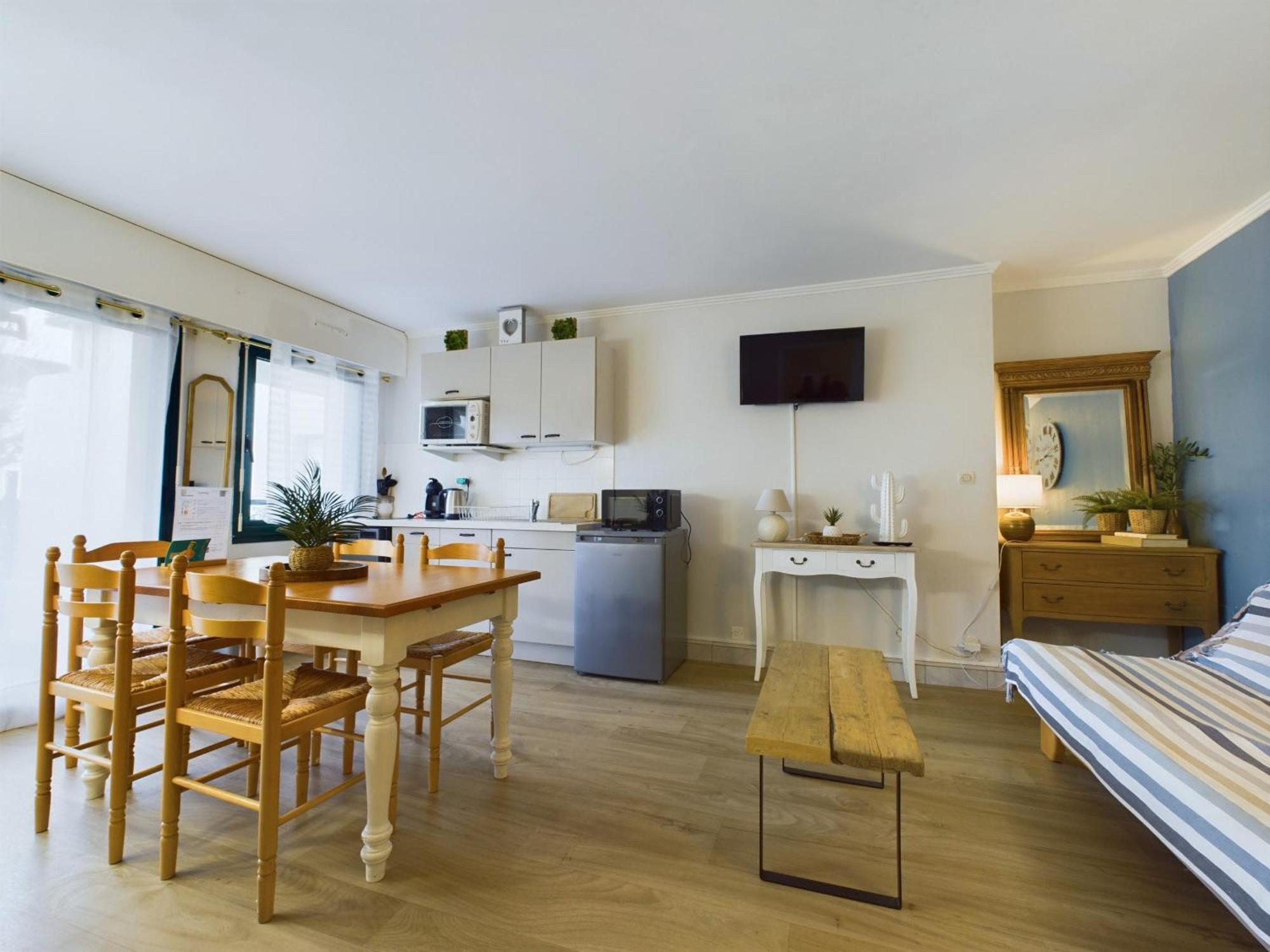 לה פוליגן Charmant Appartement Lumineux Pour 4 Au Pouliguen מראה חיצוני תמונה